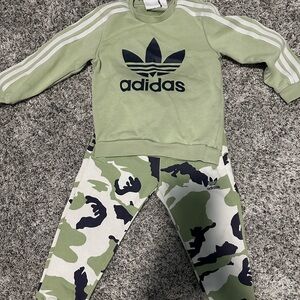 4T Adidas Sweatsuit